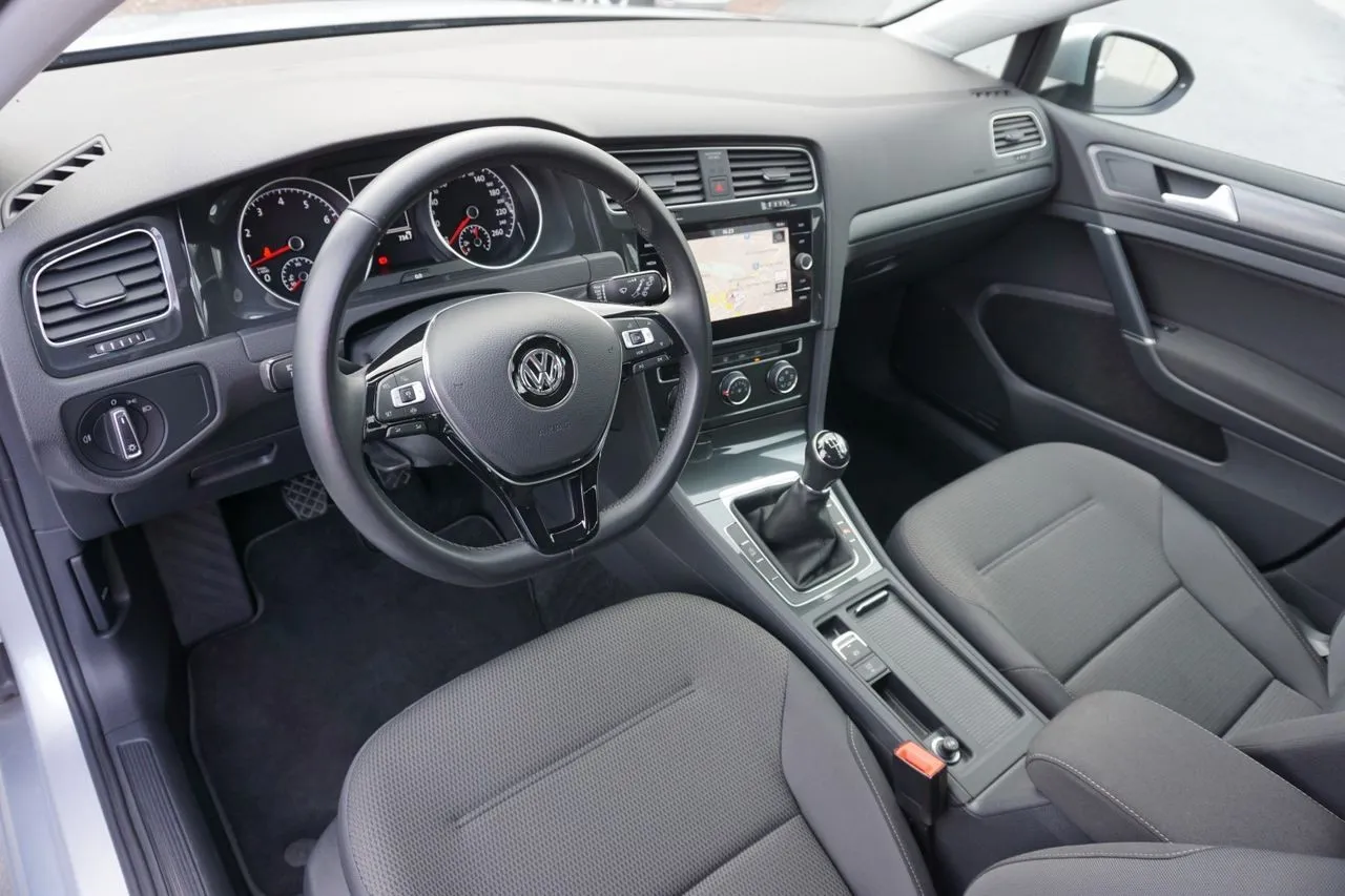 Volkswagen Golf Variant 1.5 TSI Navi Tempomat...  Image 8